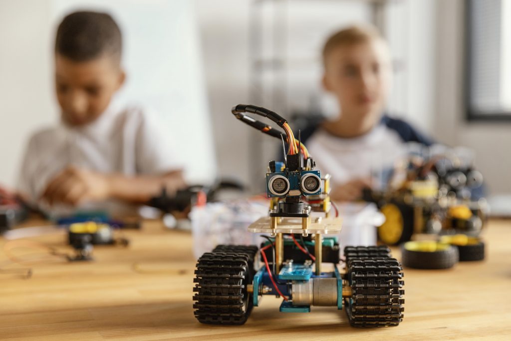 children making robot